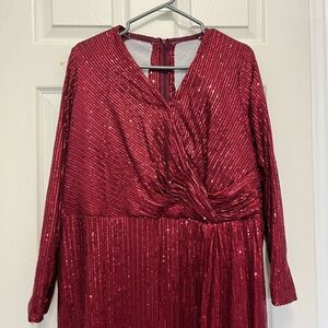 Women’s XL full sequin Burgundy long party dress used once in good condition